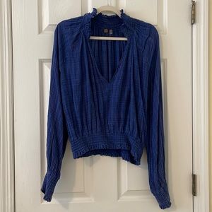 Free People One Blue Deep v-neck top with crinkle detail, size XL